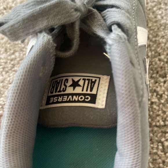 Converse - Picture 2 of 2